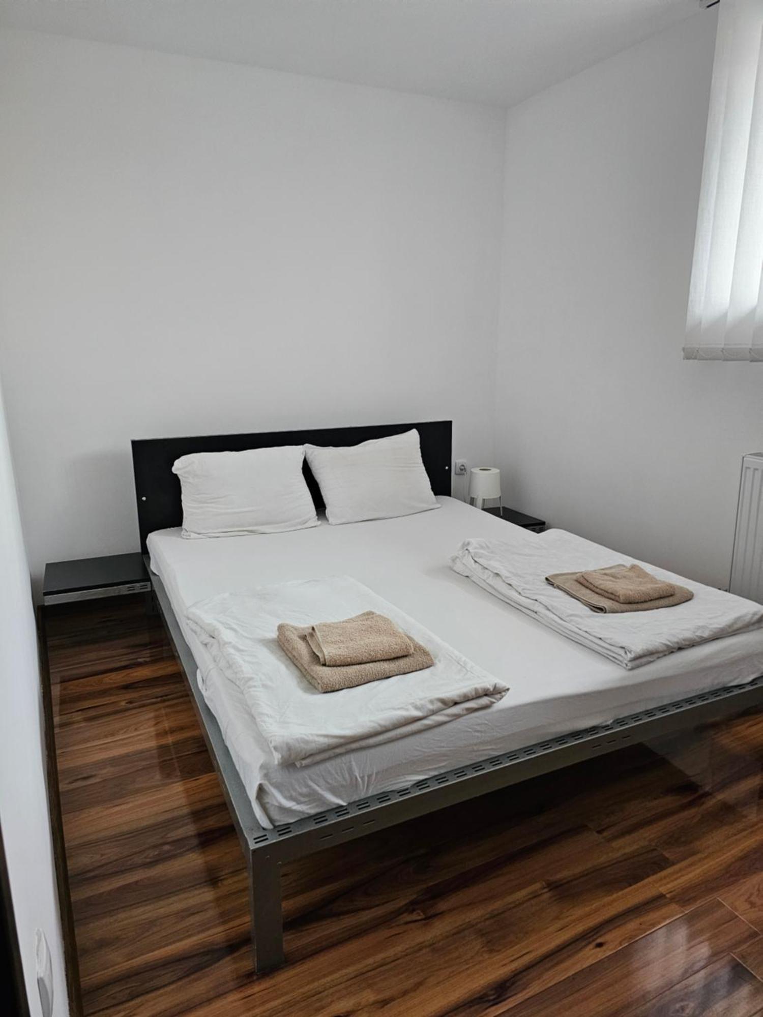 Hotel Dnd-X à Pančevo Extérieur photo
