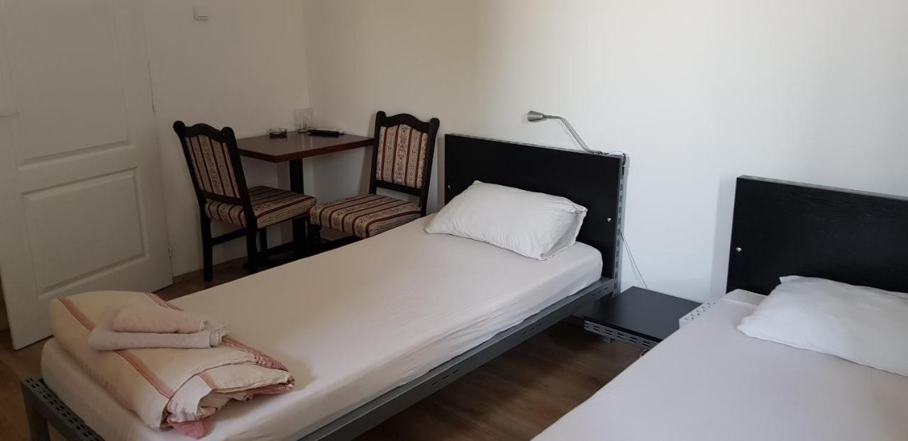 Hotel Dnd-X à Pančevo Extérieur photo