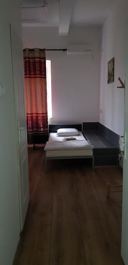 Hotel Dnd-X à Pančevo Extérieur photo